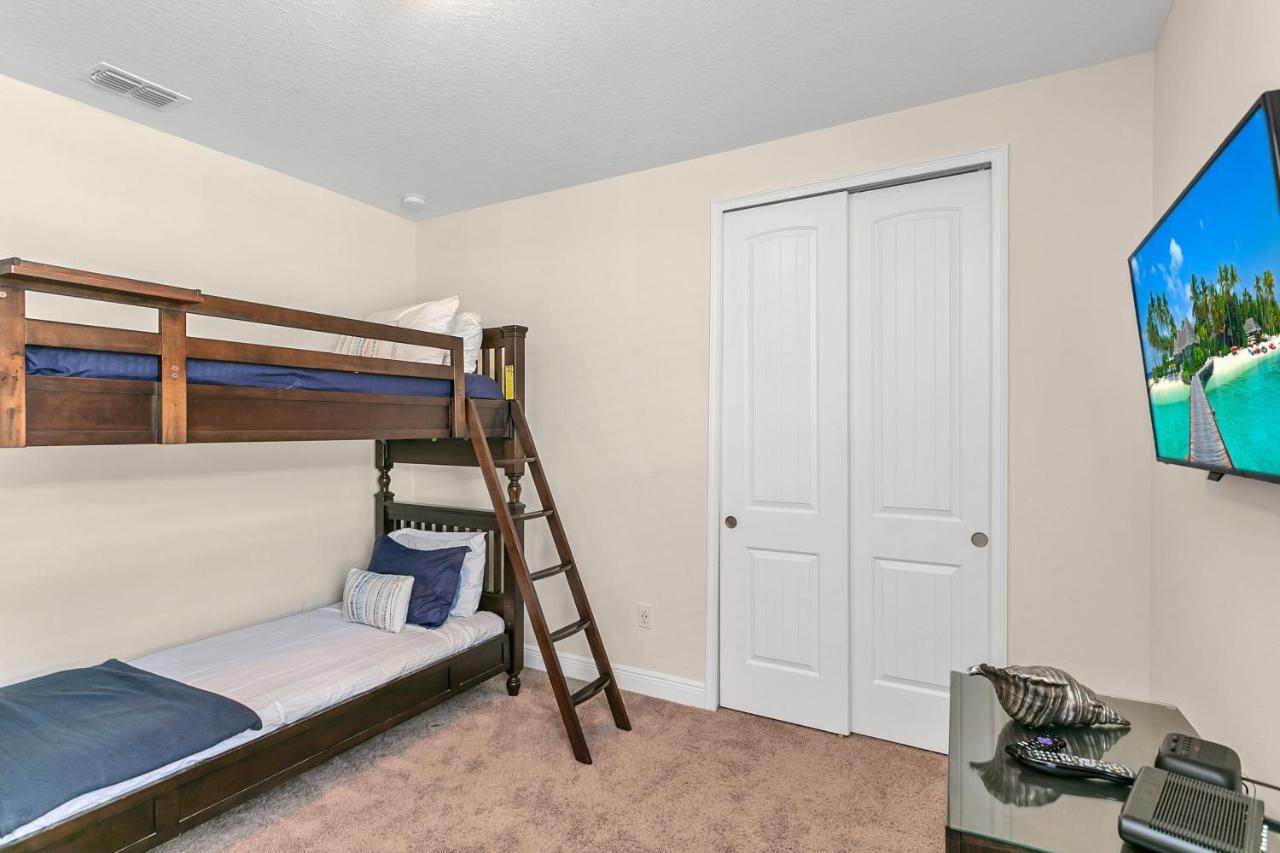 8 Bedroom Vacation Home With Poolオーランド エクステリア 写真