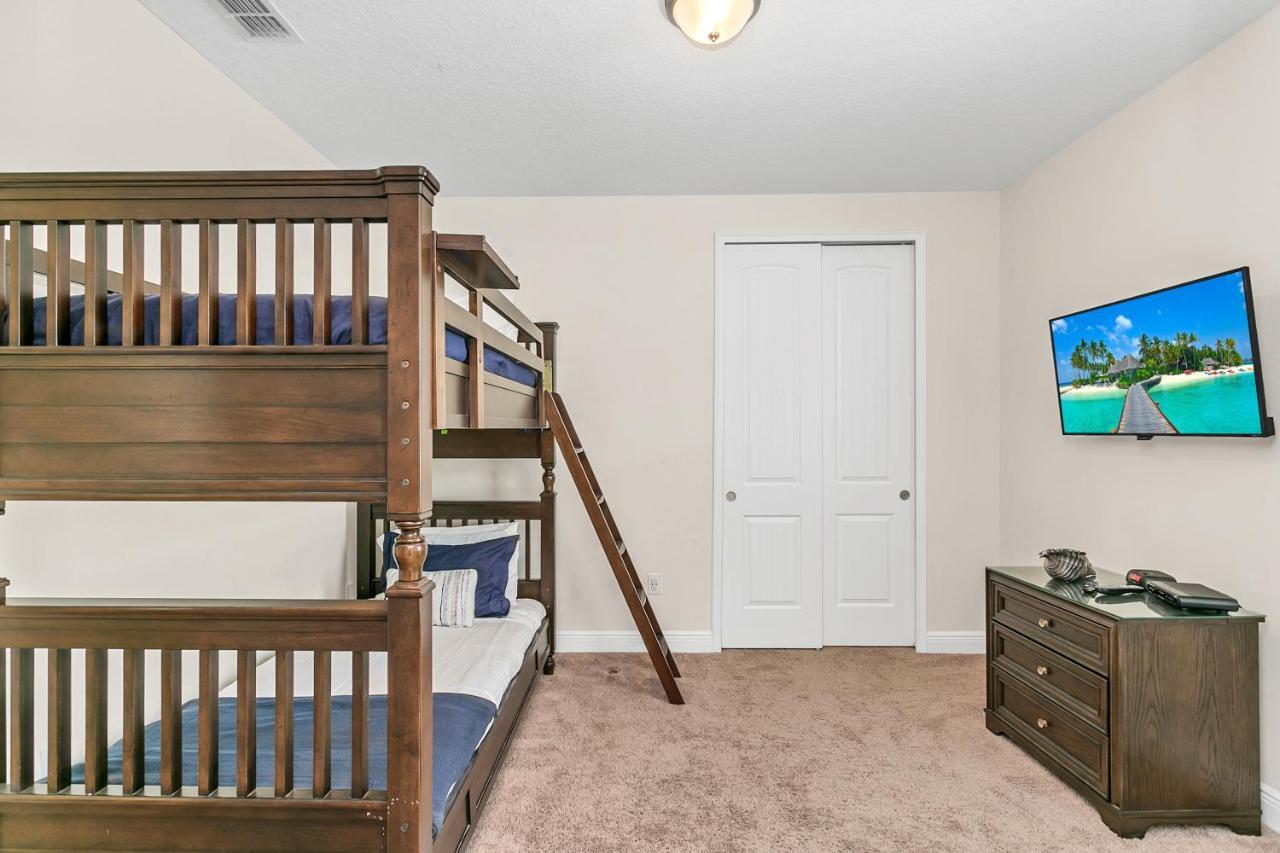 8 Bedroom Vacation Home With Poolオーランド エクステリア 写真