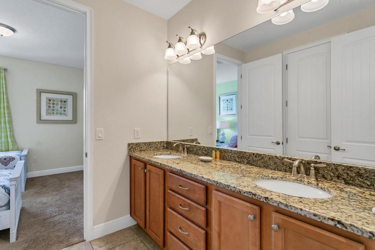 8 Bedroom Vacation Home With Poolオーランド エクステリア 写真