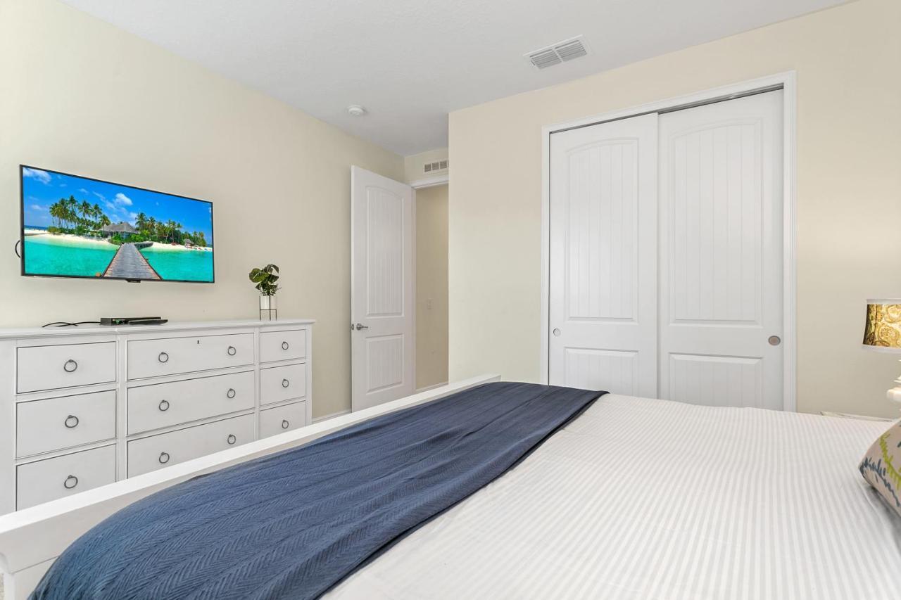 8 Bedroom Vacation Home With Poolオーランド エクステリア 写真