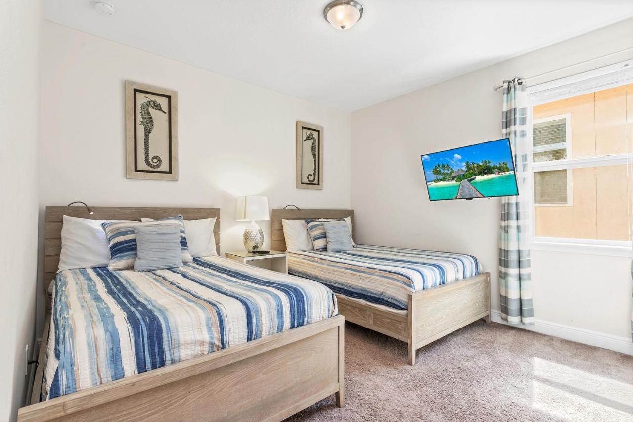 8 Bedroom Vacation Home With Poolオーランド エクステリア 写真