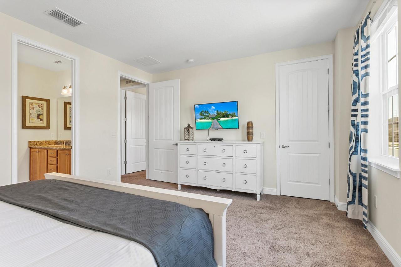 8 Bedroom Vacation Home With Poolオーランド エクステリア 写真