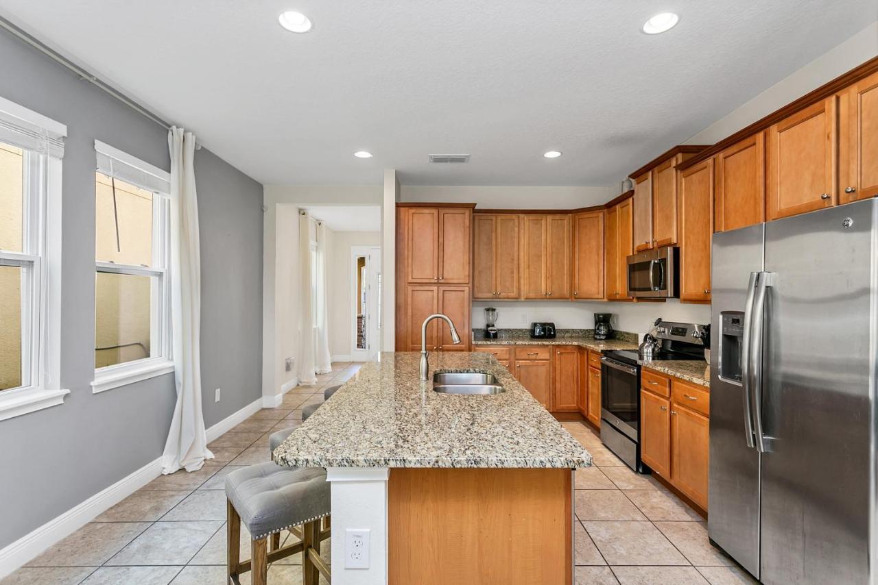 8 Bedroom Vacation Home With Poolオーランド エクステリア 写真